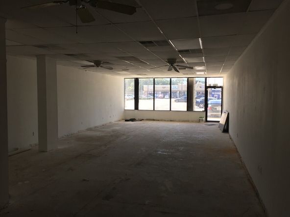 Retail/Medical Spaces For Lease: 1440 Dunn Ave, Jacksonville, FL 32218
